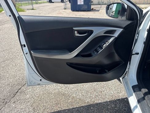 Used 2016 Hyundai Elantra Value Edition FWD image 10