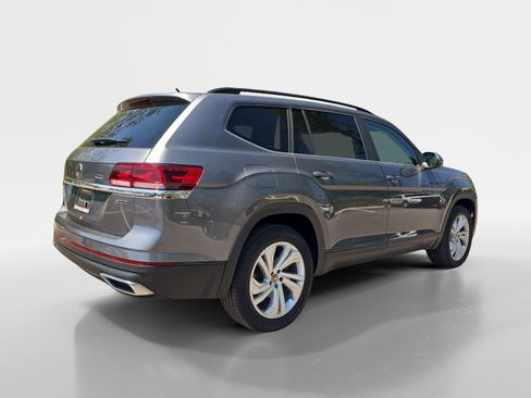 Used 2021 Volkswagen Atlas SE image 5