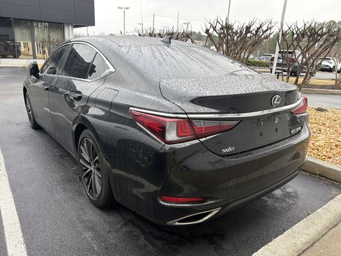 Used 2024 Lexus ES 350 w/ Premium Package image 4