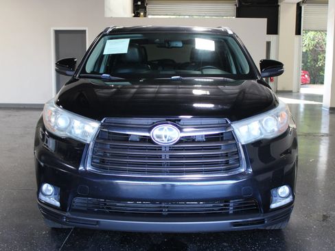 Used 2015 Toyota Highlander Limited Platinum FWD image 7