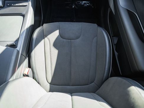 Used 2025 Hyundai Palisade Calligraphy image 28