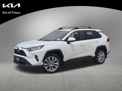 Used 2019 Toyota RAV4 XLE Premium FWD image 1