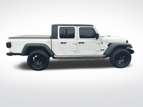 Used 2023 Jeep Gladiator Sport image 8