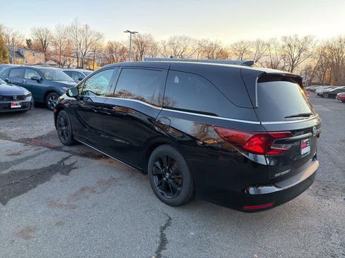 Certified 2023 Honda Odyssey Sport image 9