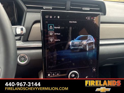 Used 2025 GMC Terrain Elevation image 20