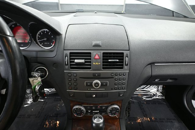 Used 2011 Mercedes-Benz C 300 4MATIC Sedan image 24