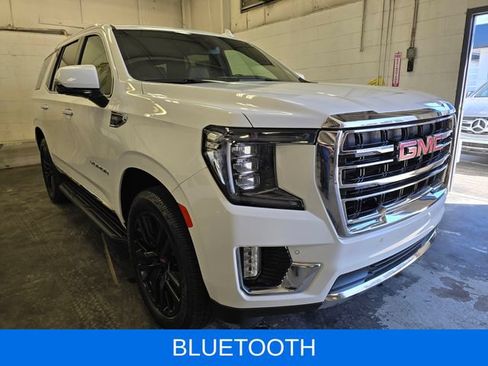 Used 2022 GMC Yukon SLT w/ SLT Luxury Package AWD/4WD image 4