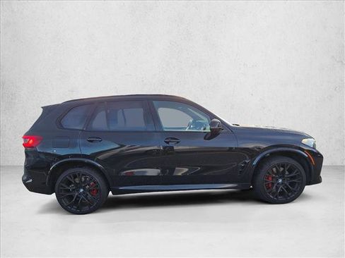 Used 2022 BMW X5 M w/ Competition Package 2 AWD/4WD image 4