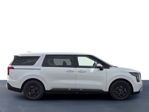 New 2026 Kia Carnival image 6