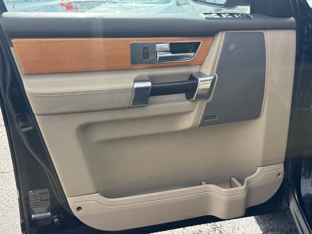 Used 2013 Land Rover LR4 HSE AWD/4WD image 15