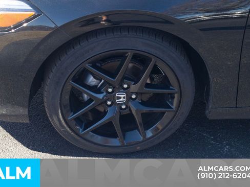 Used 2025 Honda Civic Sport image 12