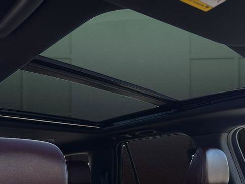 Used 2024 Ford Expedition Max Limited image 31