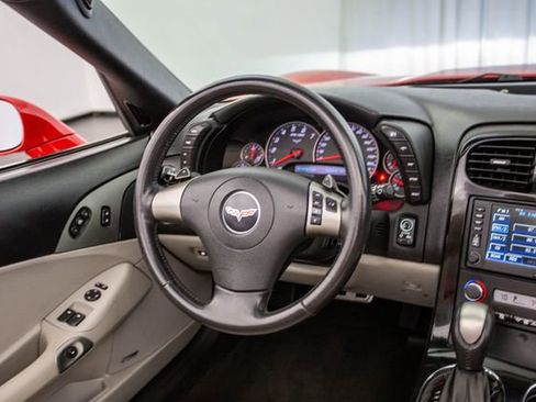 Used 2008 Chevrolet Corvette Convertible w/ Preferred Equipment Group image 4