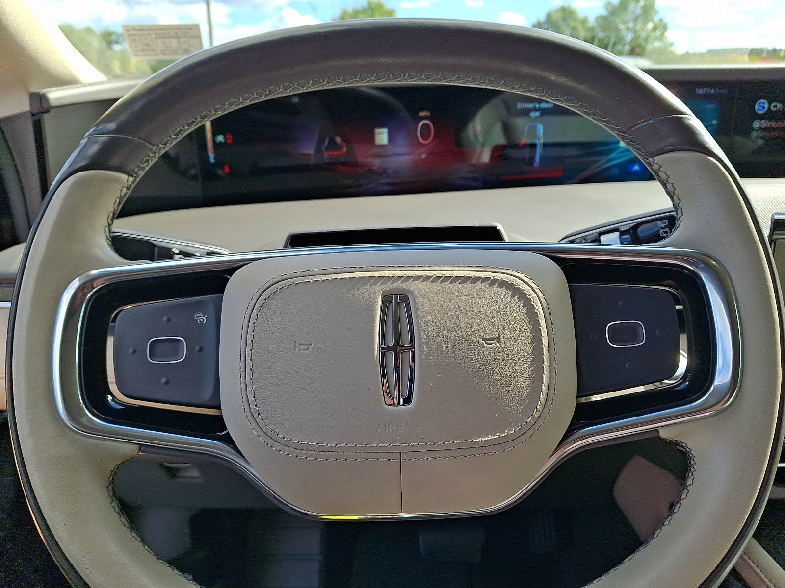 Used 2024 Lincoln Nautilus Premier AWD/4WD image 20