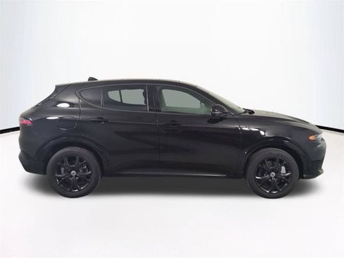 Used 2025 Dodge Hornet R/T w/ R/T Plus Package AWD/4WD image 4