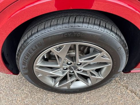 Used 2025 Genesis GV70 2.5T w/ Advanced Package AWD/4WD image 43