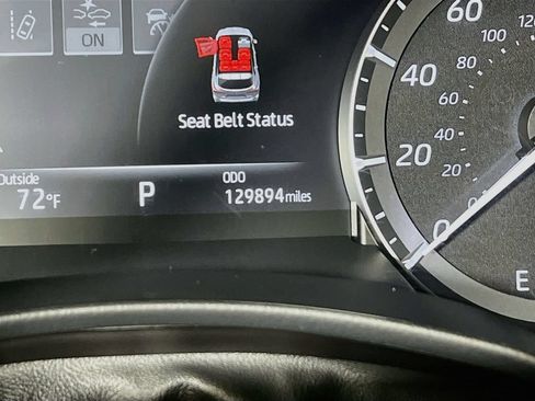 Used 2021 Toyota Highlander XSE AWD/4WD image 11