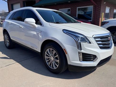Used 2017 Cadillac XT5 Luxury w/ Driver Awareness Package image 3