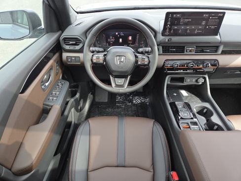 New 2026 Honda Pilot TrailSport image 25