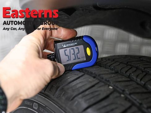 Used 2022 Toyota RAV4 LE image 29