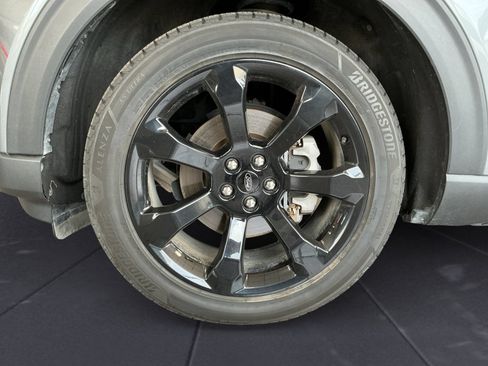 Used 2024 Ford Explorer ST-Line w/ Class IV Trailer Tow Package AWD/4WD image 14