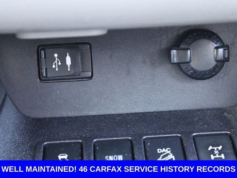 Used 2016 Toyota Highlander XLE image 45