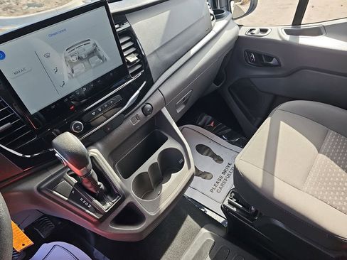 Used 2023 Ford Transit 350 XLT image 29