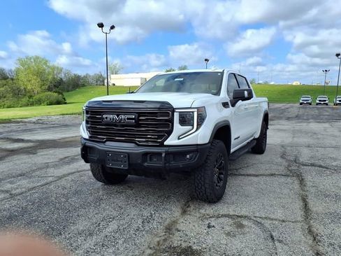 Used 2023 GMC Sierra 1500 AT4X AWD/4WD image 39