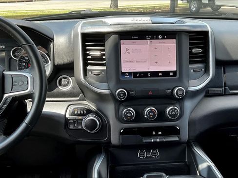 Used 2022 RAM 1500 Big Horn AWD/4WD image 7
