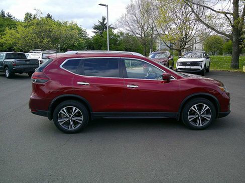 Used 2020 Nissan Rogue S image 6