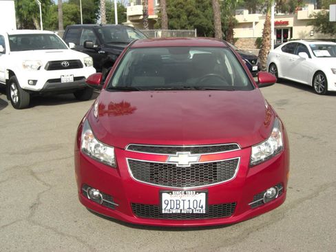Used 2014 Chevrolet Cruze LT w/ RS Package FWD image 2