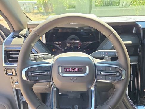 New 2026 GMC Yukon Elevation image 24