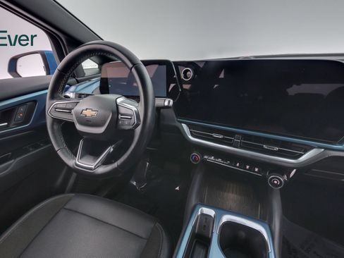 Used 2024 Chevrolet Equinox EV LT FWD image 25