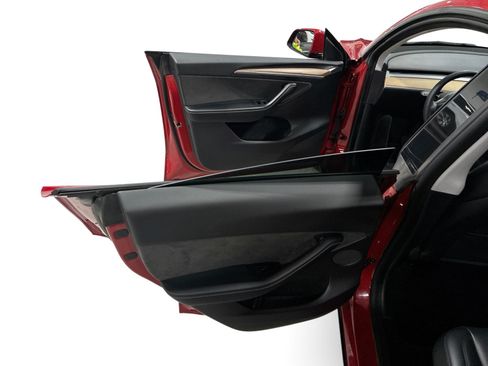 Certified 2023 Tesla Model Y Long Range AWD/4WD image 10