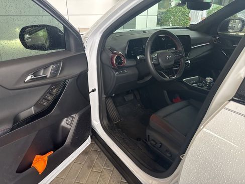 Used 2026 Chevrolet Equinox RS w/ Convenience Package III FWD image 5