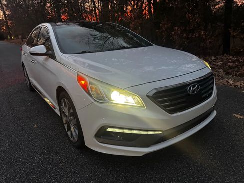 Used 2015 Hyundai Sonata Limited 2.0T w/ Cargo Package image 6