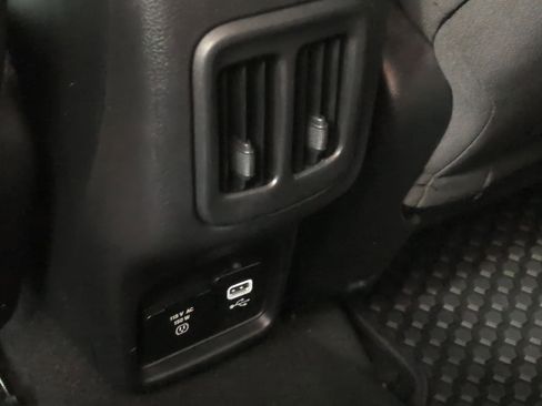 Used 2019 Jeep Compass Sport image 20