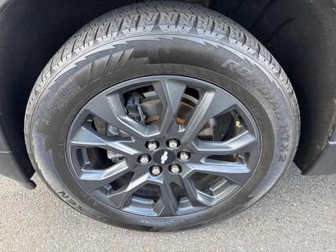 Used 2021 Chevrolet Traverse RS image 11