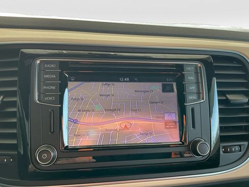 Used 2019 Volkswagen Beetle 2.0T S image 20