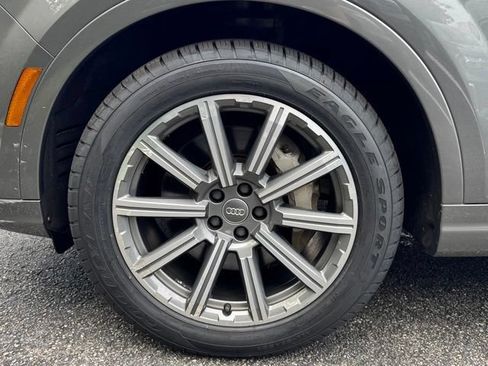 Used 2018 Audi Q7 3.0T Prestige AWD/4WD image 10
