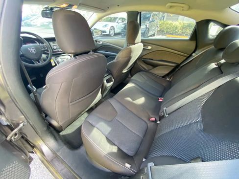 Used 2015 Dodge Dart SXT image 26