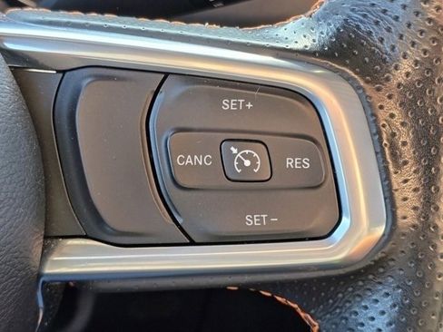 Used 2021 Jeep Gladiator Mojave AWD/4WD image 19