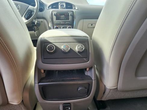 Used 2017 Buick Enclave Leather FWD image 19