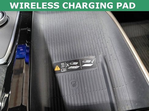 Used 2025 Buick Enclave Avenir w/ Super Cruise Package image 12