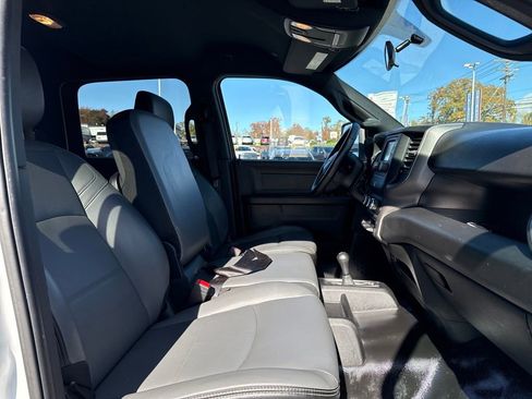 Used 2023 RAM 3500 Tradesman w/ Chrome Appearance Group image 34