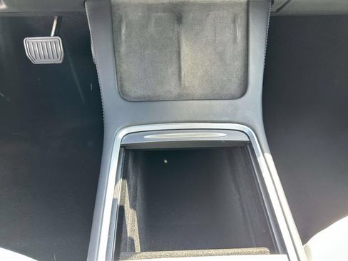 Used 2022 Tesla Model 3 Long Range AWD/4WD image 25