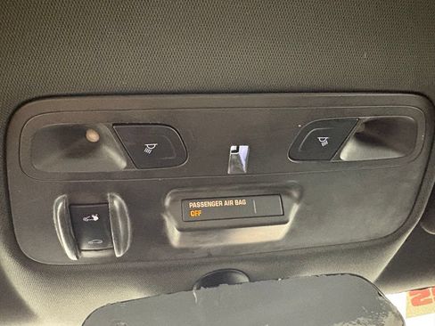 Used 2018 Chevrolet Camaro LT RWD image 29