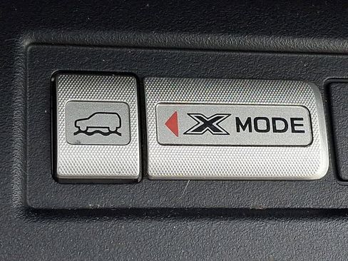 Used 2017 Subaru Forester 2.5i Premium image 22