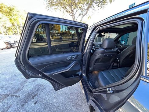 Used 2022 BMW X5 sDrive40i w/ M Sport Package image 37