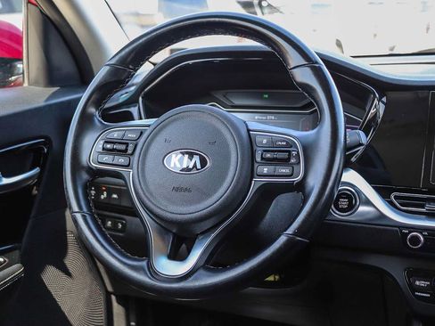Used 2020 Kia Niro EX FWD image 16